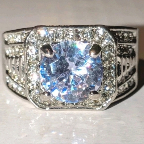 Classic Mens Dazzling 3ct Round Cut Lab Created Diamond Engagement ring